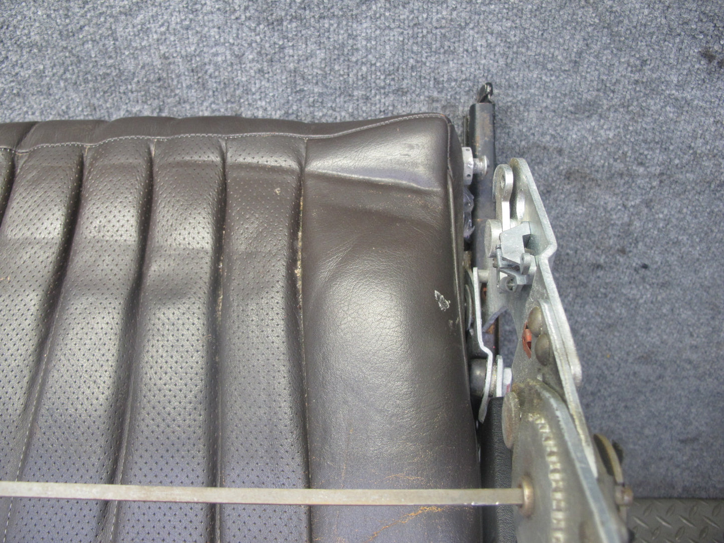 81-85 Mercedes R107 380SL Front Right Seat Lower Leather Cushion Brazil OEM