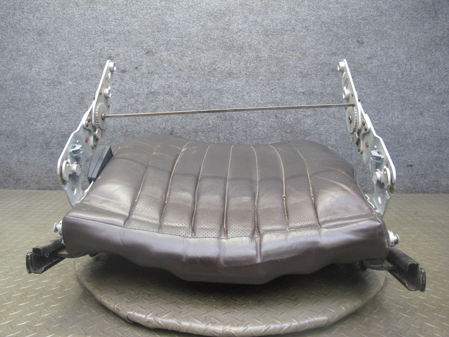 81-85 Mercedes R107 380SL Front Right Seat Lower Leather Cushion Brazil OEM