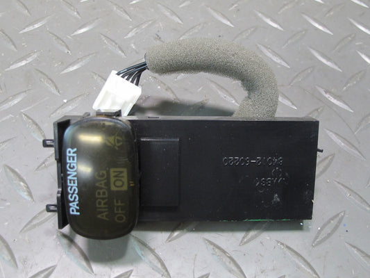 03-07 Lexus UZJ100L LX470 Right Passenger Seat Belt Warning Light 86860-0W100