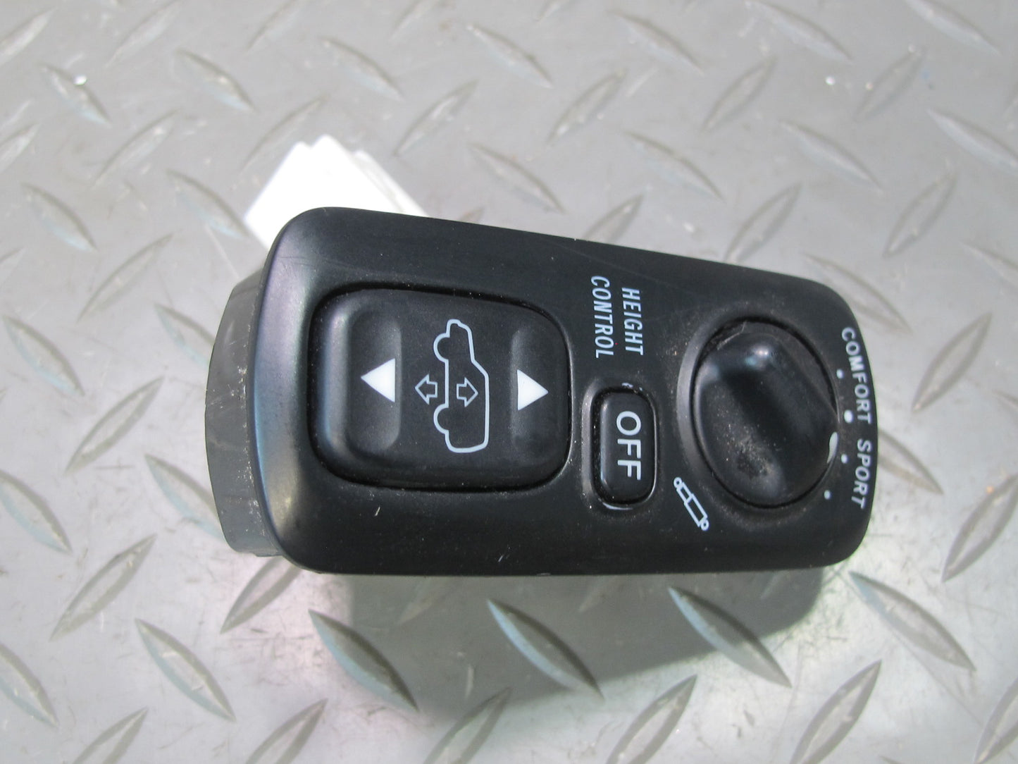 2003-2007 Lexus UZJ100L LX470 Ride Drive Control Suspension Shock Height Switch