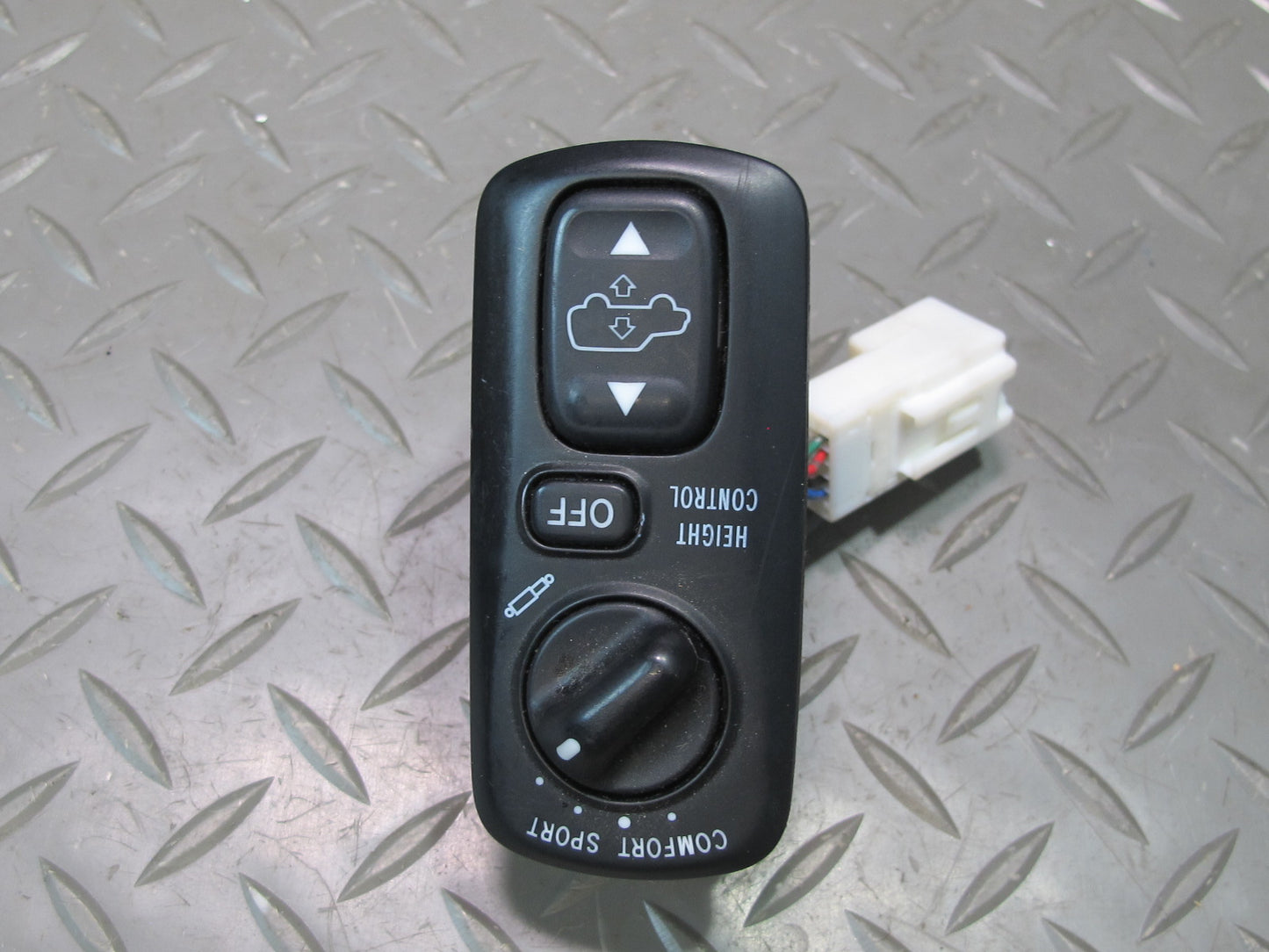 2003-2007 Lexus UZJ100L LX470 Ride Drive Control Suspension Shock Height Switch