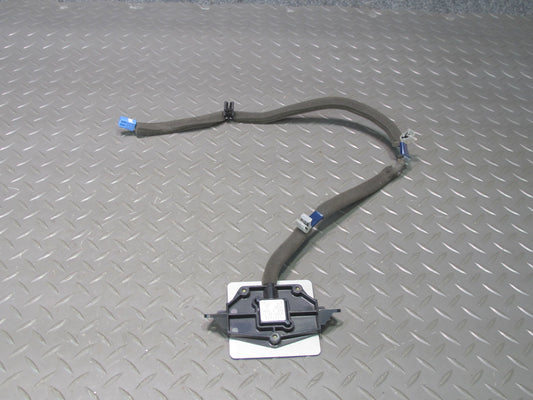 2006-2007 Lexus UZJ100L LX470 GPS Navigation Antenna 86860-0W100