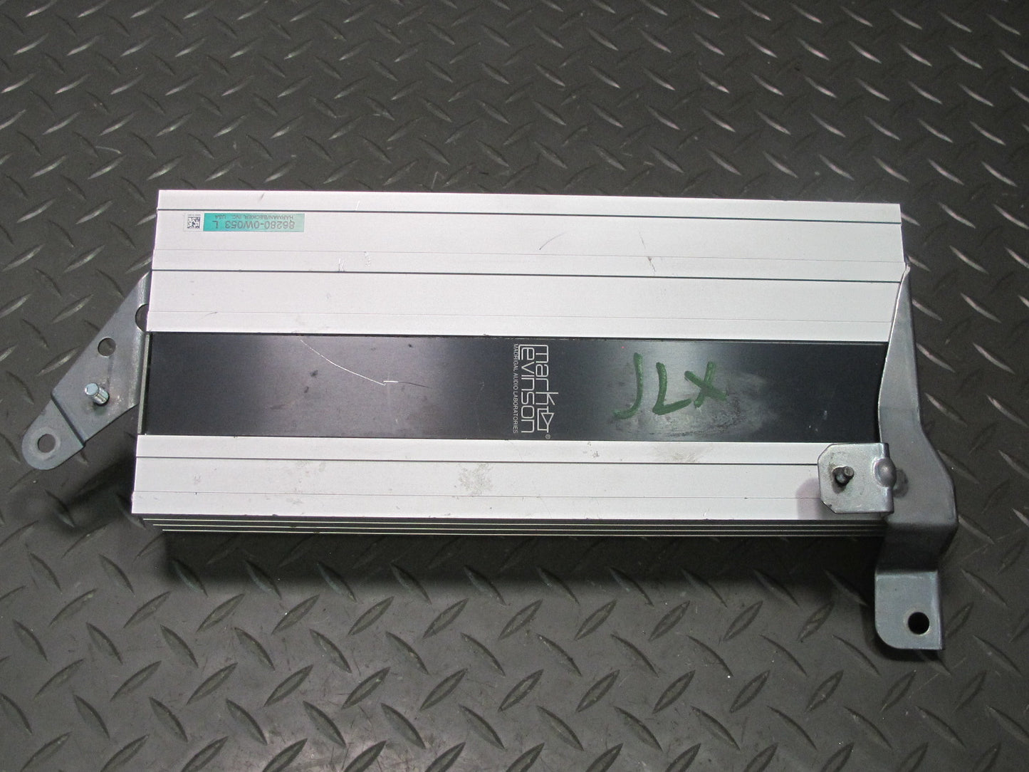 2003-2007 Lexus UZJ100L LX470 Mark Levinson Audio Amplifier AMP 86280-0W053