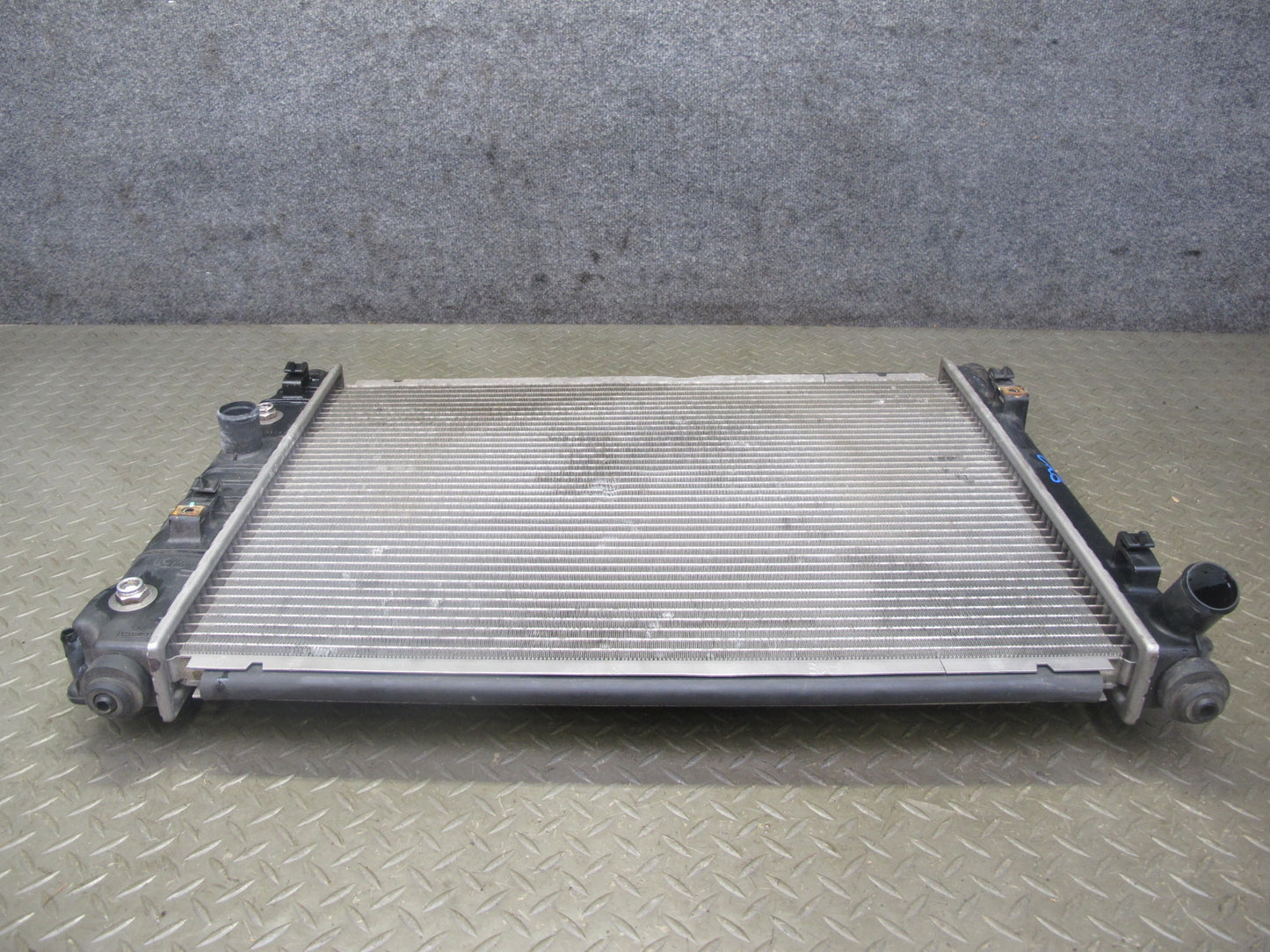 03-06 Chevrolet SSR Engine Cooling Radiator & Condenser Set OEM