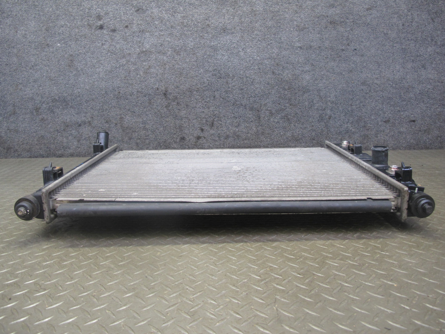 03-06 Chevrolet SSR Engine Cooling Radiator & Condenser Set OEM