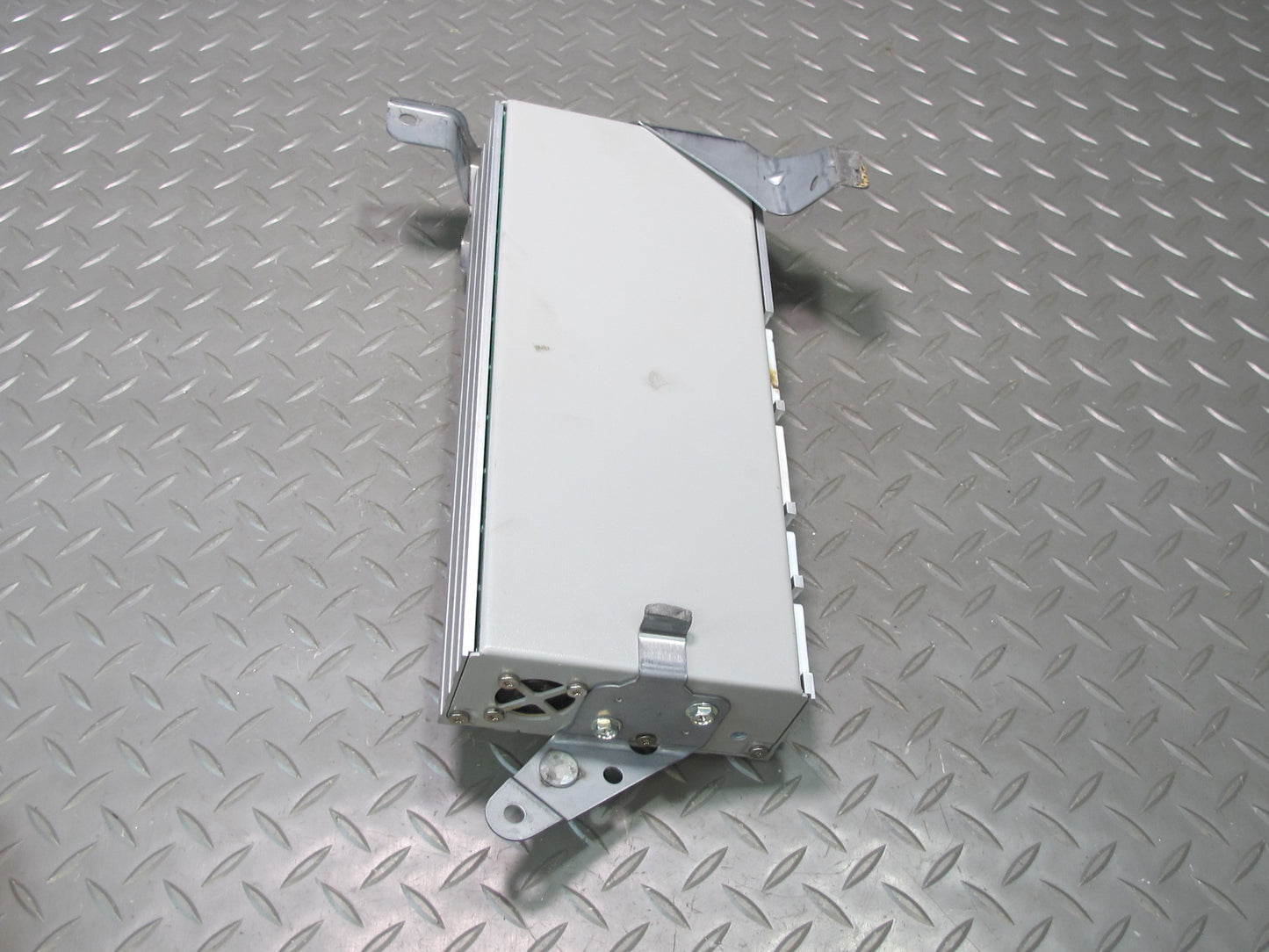 2003-2007 Lexus UZJ100L LX470 Mark Levinson Audio Amplifier AMP 86280-0W053