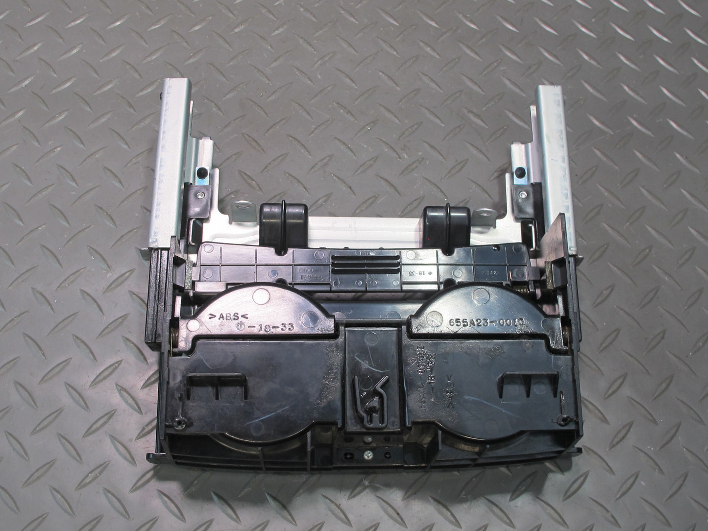 2003-2007 Lexus UZJ100L LX470 Rear Center Console CUP Holder