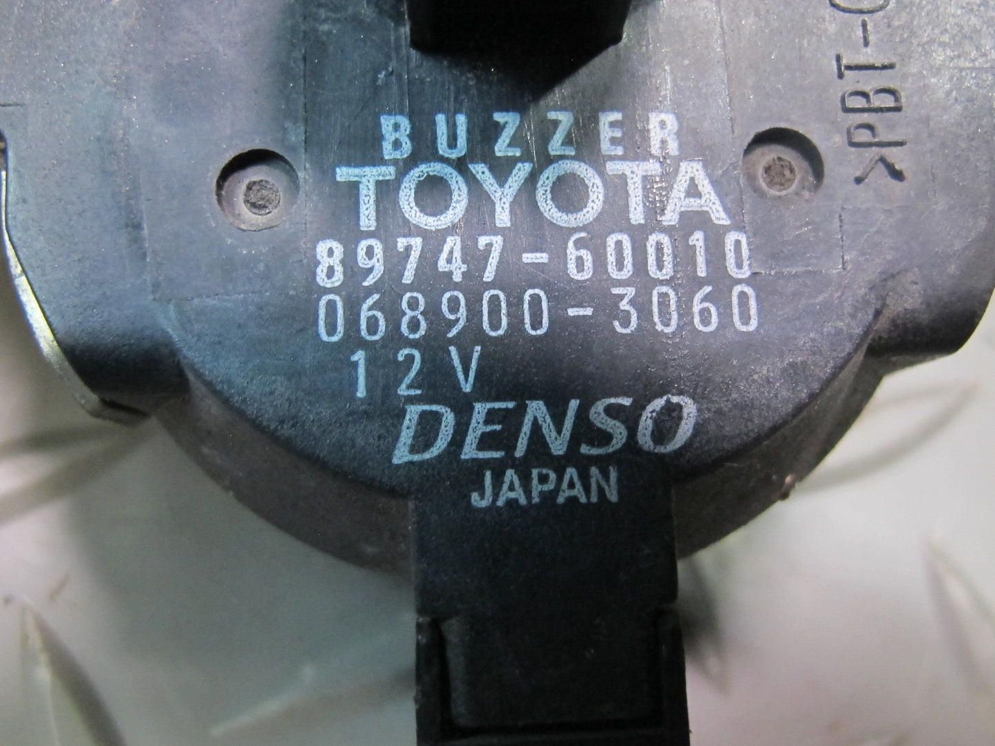 1998-2007 Lexus UZJ100L LX470 Door Lock Chime Buzzer 89747-60010