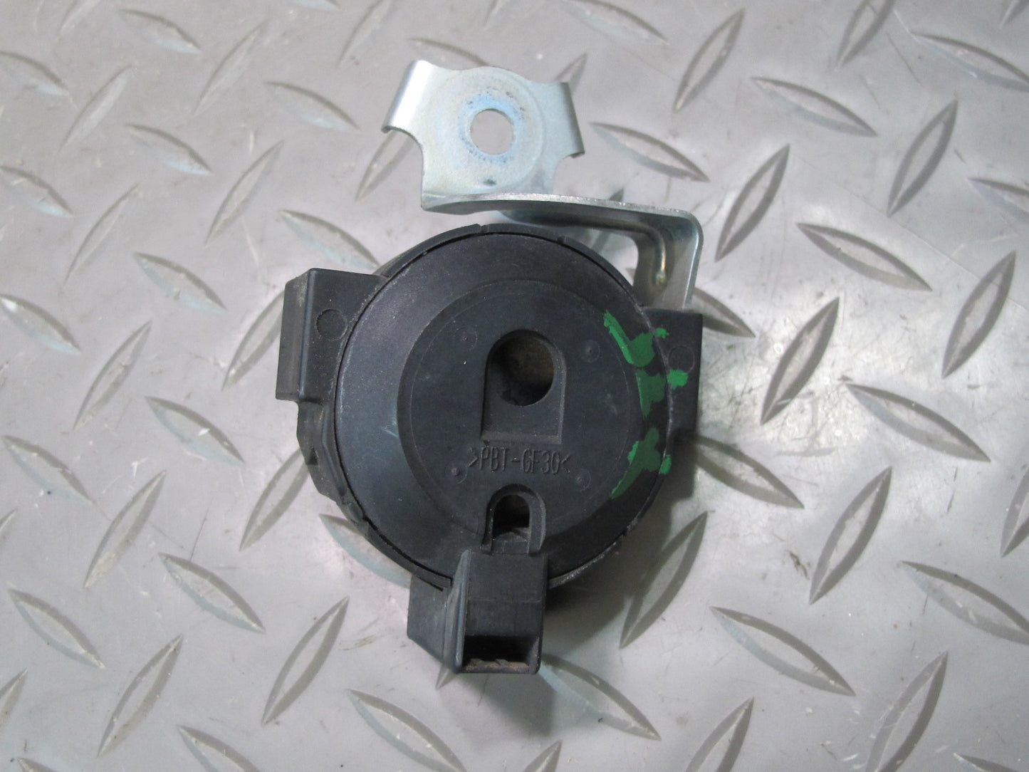 1998-2007 Lexus UZJ100L LX470 Door Lock Chime Buzzer 89747-60010