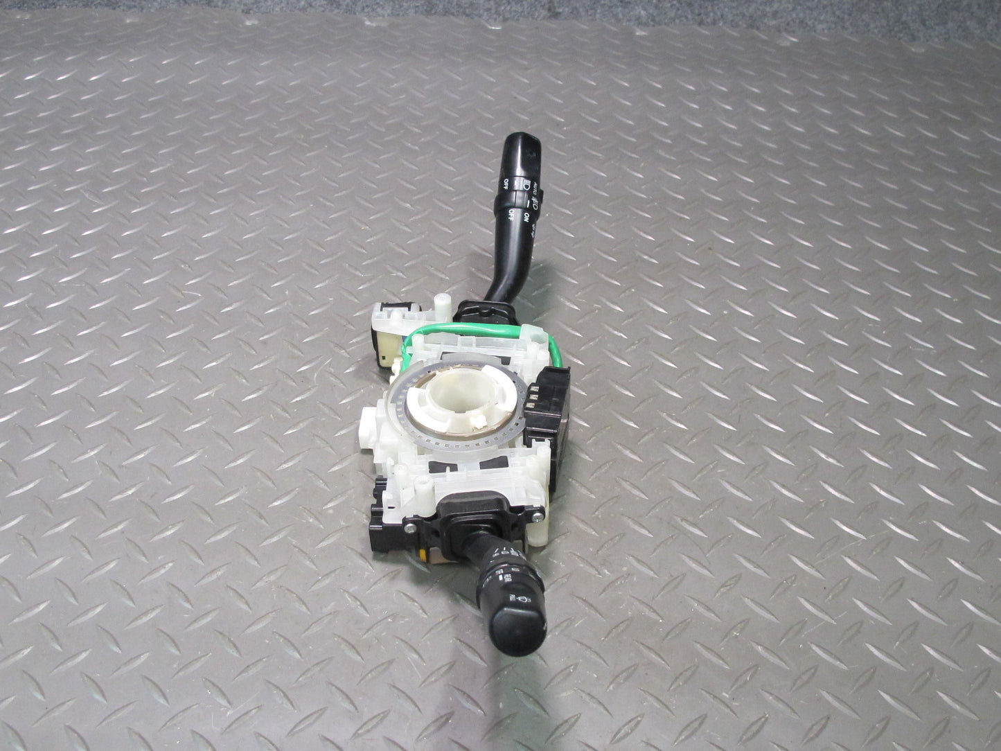 2003-2007 Lexus UZJ100L LX470 Steering Column Turn Signal Wiper Multi Switch