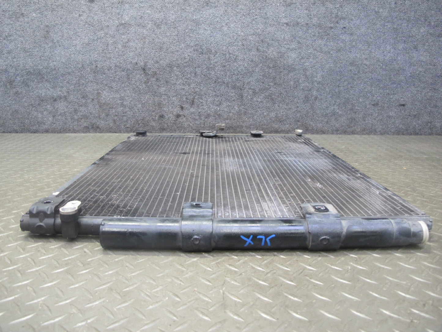 2003-2007 Lexus UZJ100L LX470 A/C Air Condition Condenser