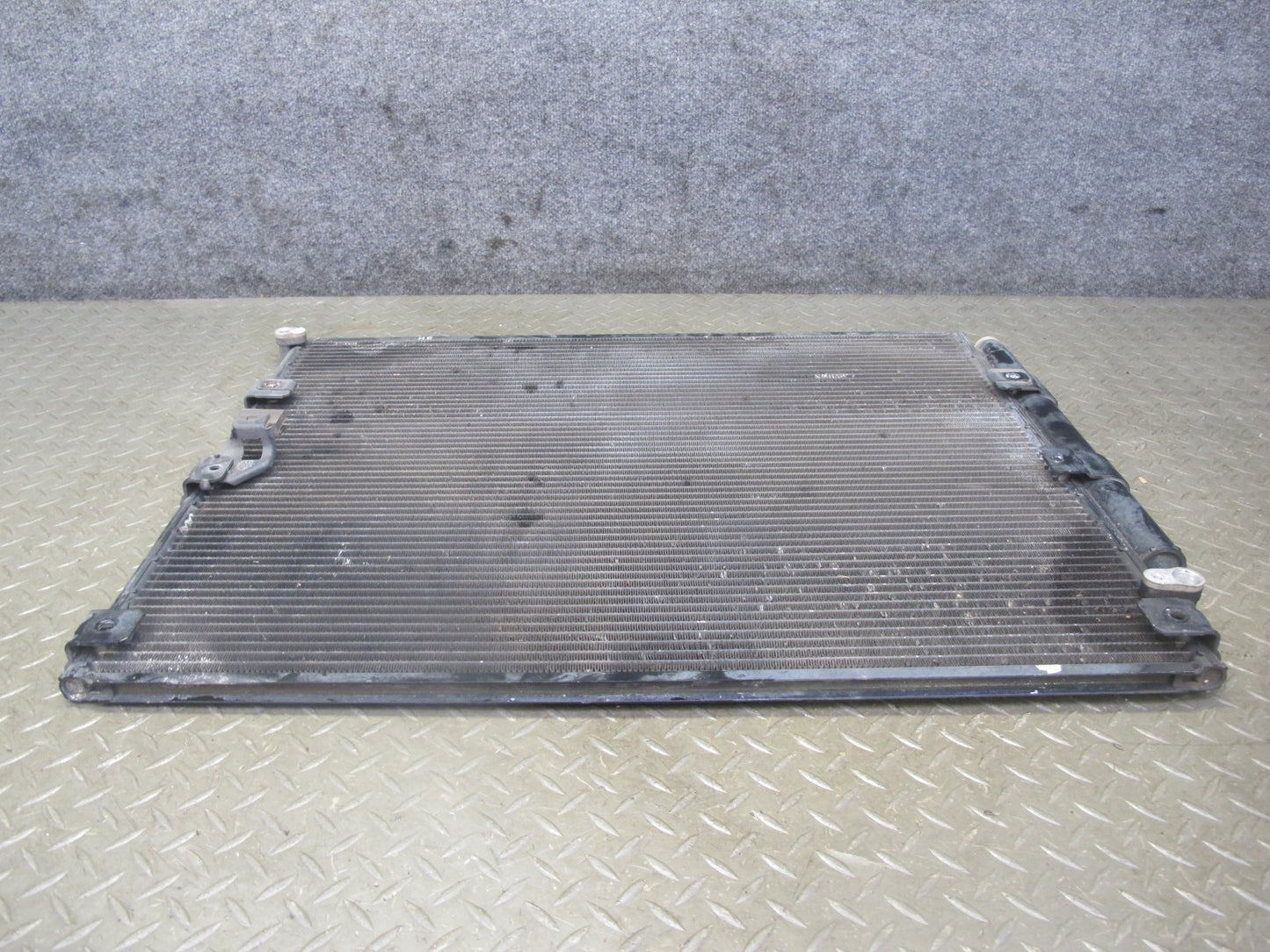 2003-2007 Lexus UZJ100L LX470 A/C Air Condition Condenser