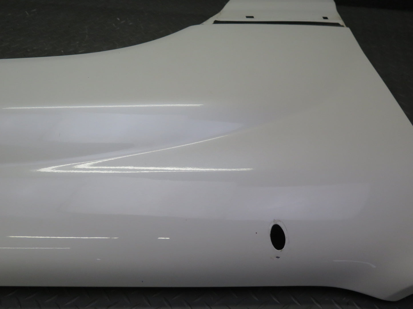 2003-2007 Lexus UZJ100L LX470 Front Right Fender Shell Panel Cover White