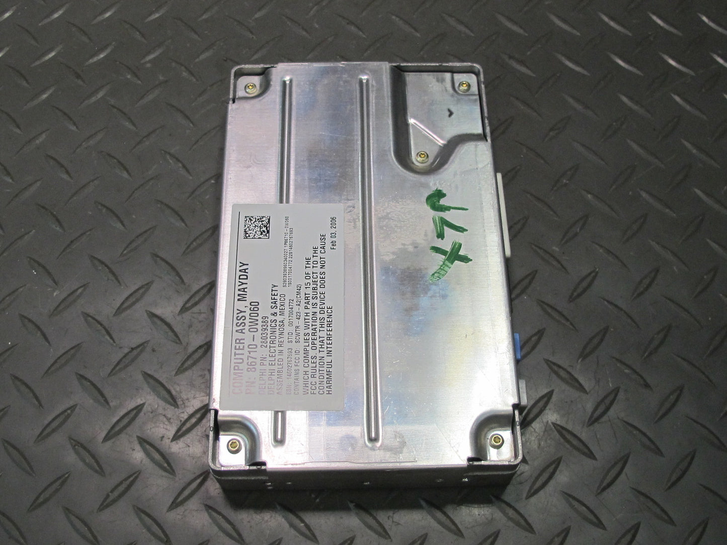 2005-2007 Lexus UZJ100L LX470 Telephone Mayday Computer Control Module