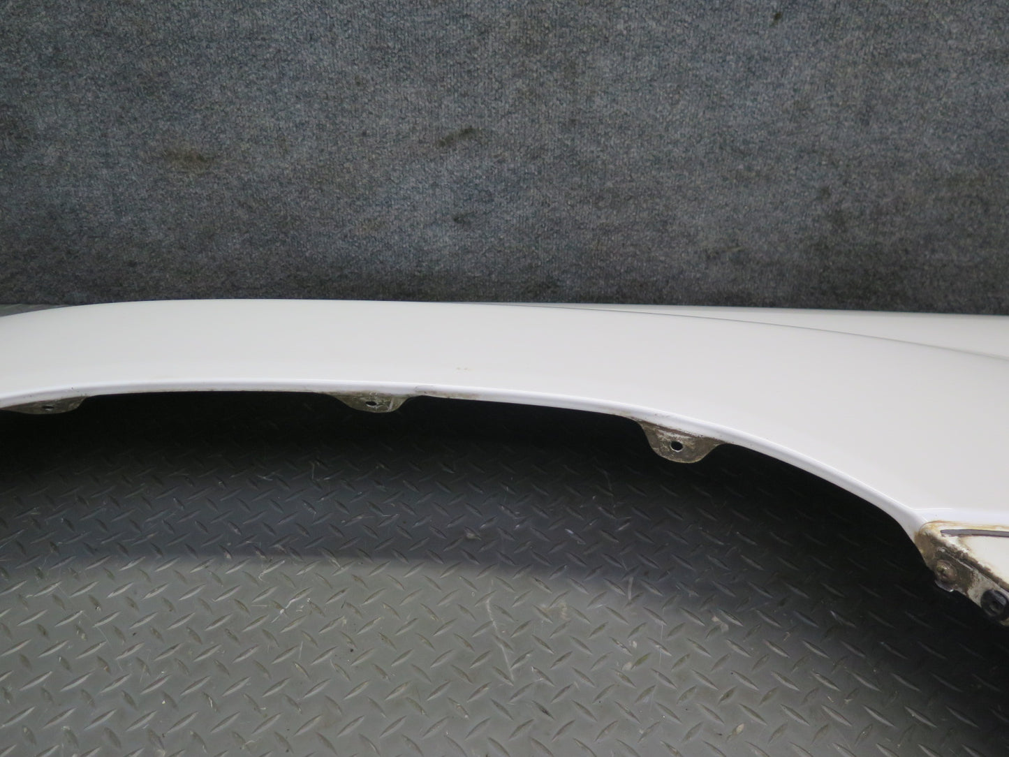 2003-2007 Lexus UZJ100L LX470 Front Left Fender Shell Panel Cover White