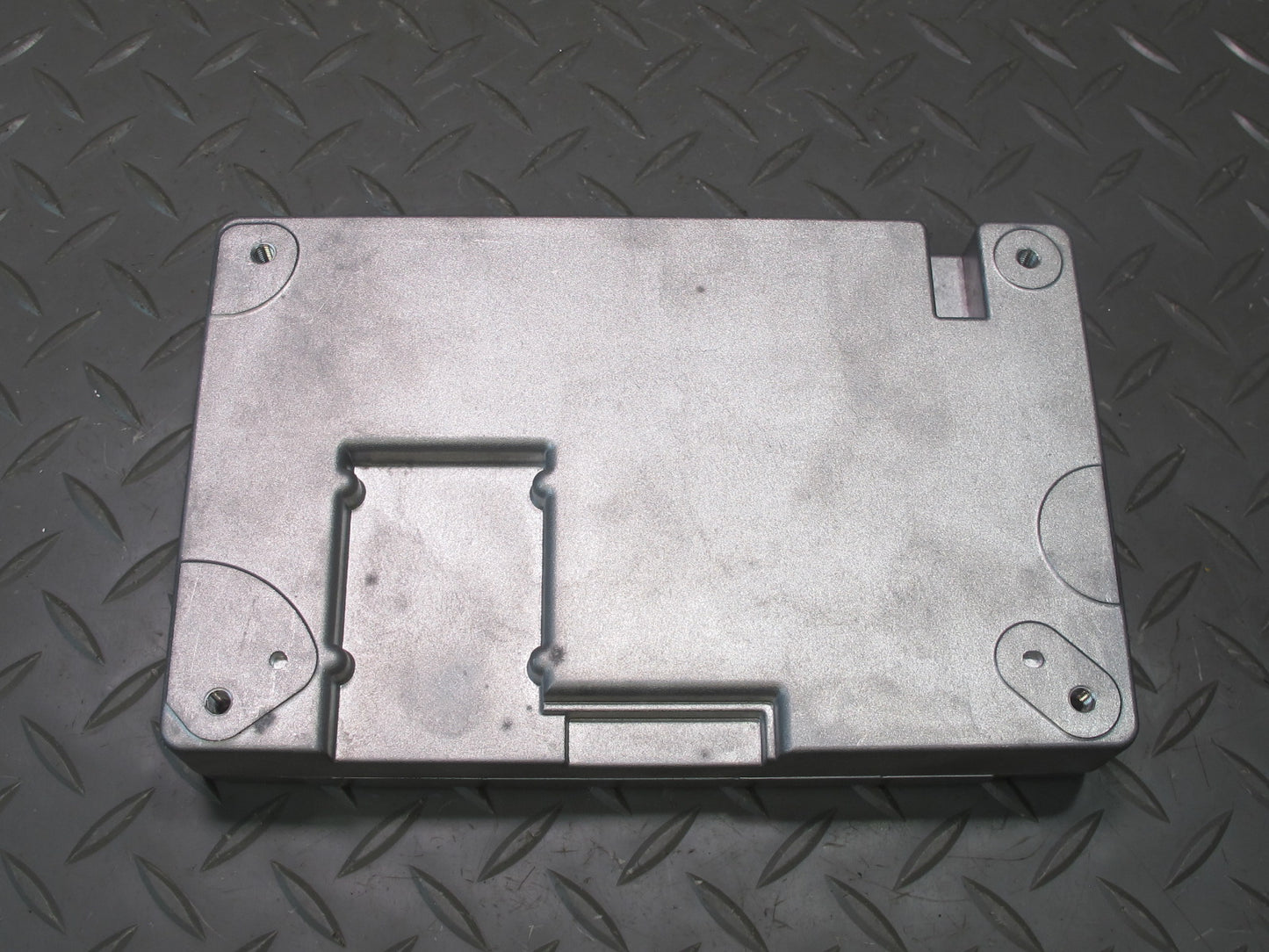 2005-2007 Lexus UZJ100L LX470 Telephone Mayday Computer Control Module