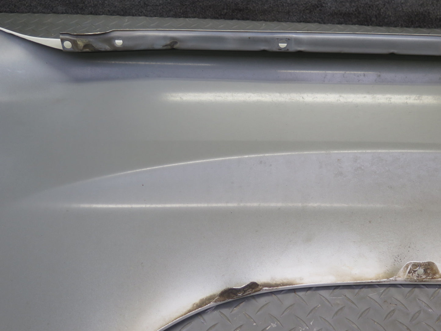 2003-2007 Lexus UZJ100L LX470 Front Left Fender Shell Panel Cover White