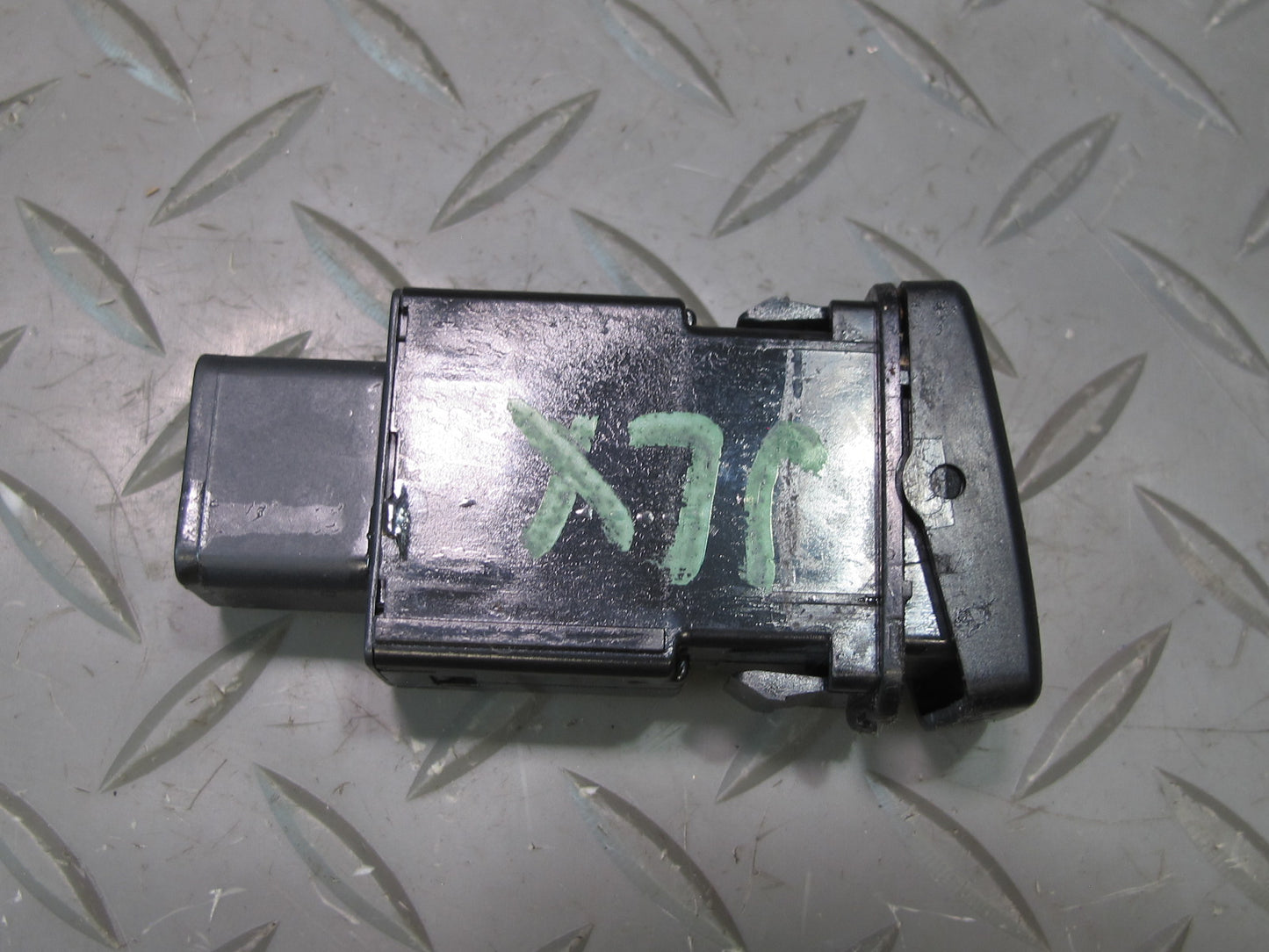 2003-2007 Lexus UZJ100L LX470 Left Heated Seat Heater Button Switch