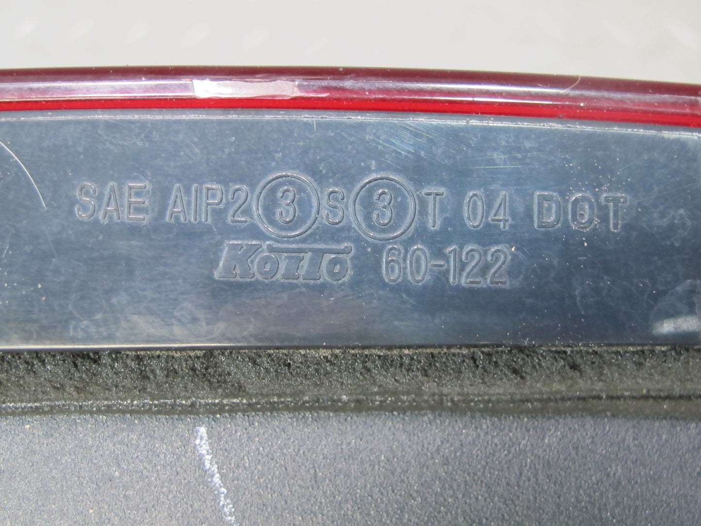 2006-2007 Lexus UZJ100L LX470 Rear Right Outer Tail Light Lamp