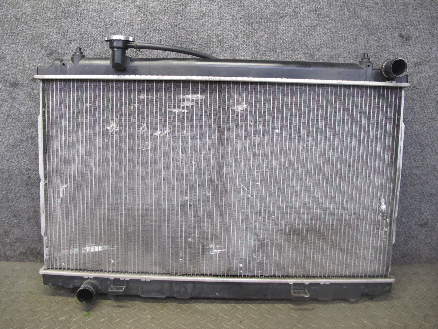 03-06 Nissan 350Z Z33 Convertible M/T Engine Cooling Radiator 68K Miles OEM
