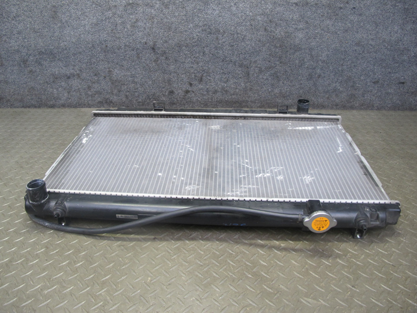 03-06 Nissan 350Z Z33 Convertible M/T Engine Cooling Radiator 68K Miles OEM