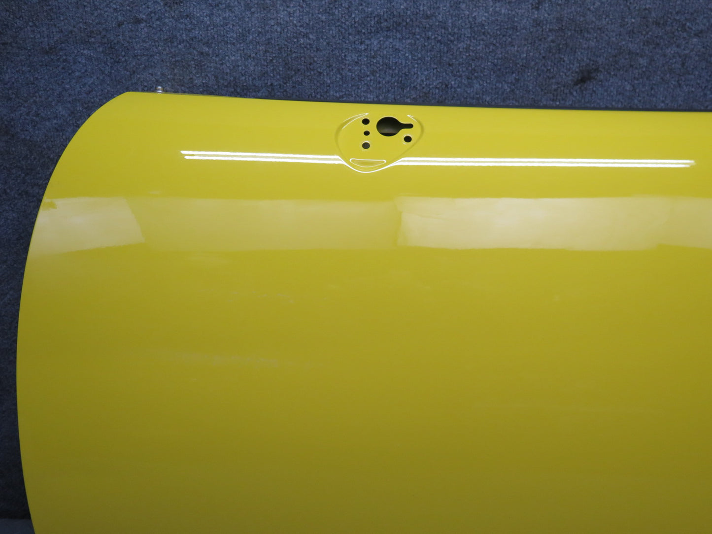 06-09 Pontiac Solstice Left Driver Door Shell Panel Cover Yellow 20K Miles OEM