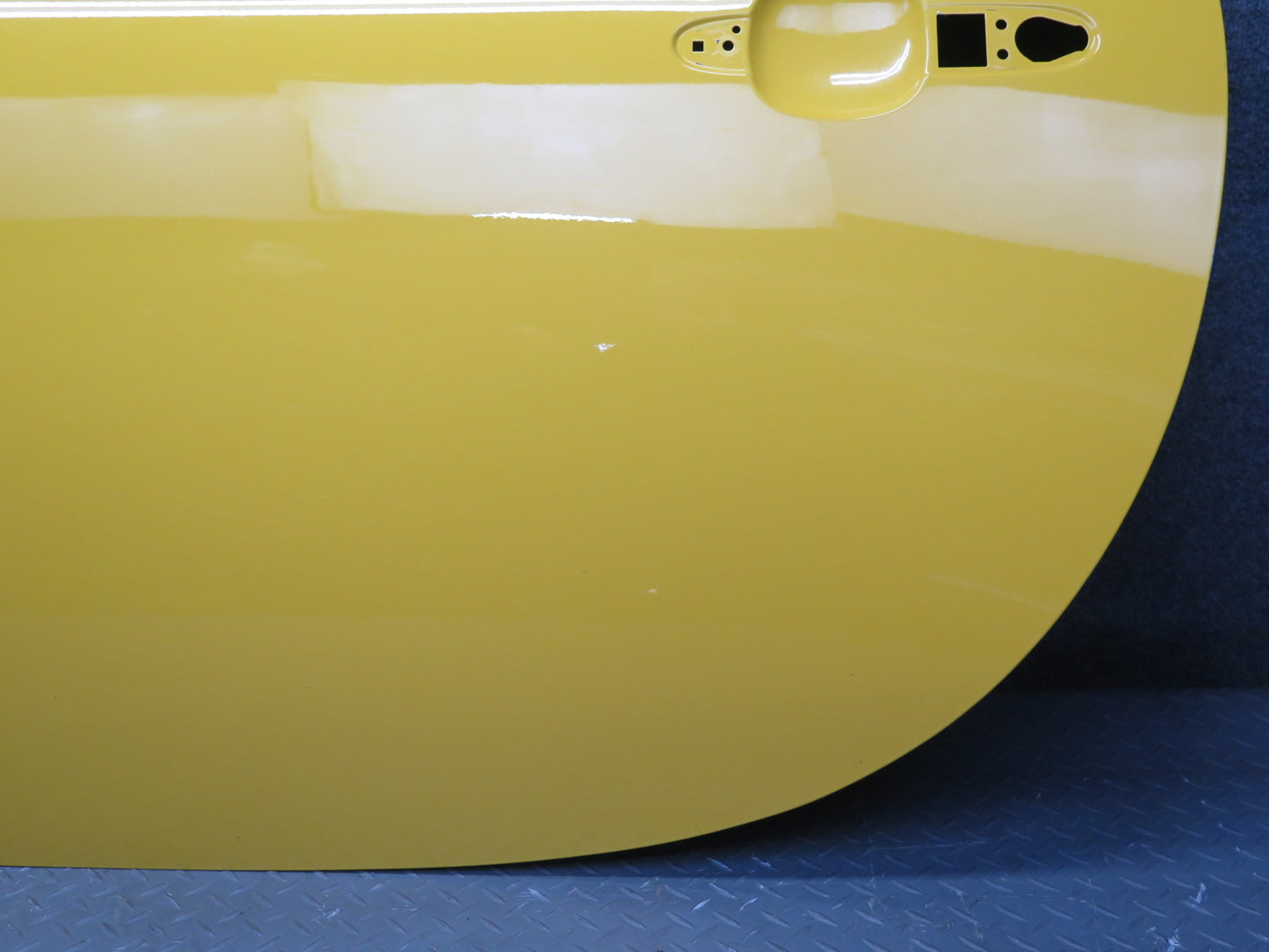 06-09 Pontiac Solstice Left Driver Door Shell Panel Cover Yellow 20K Miles OEM