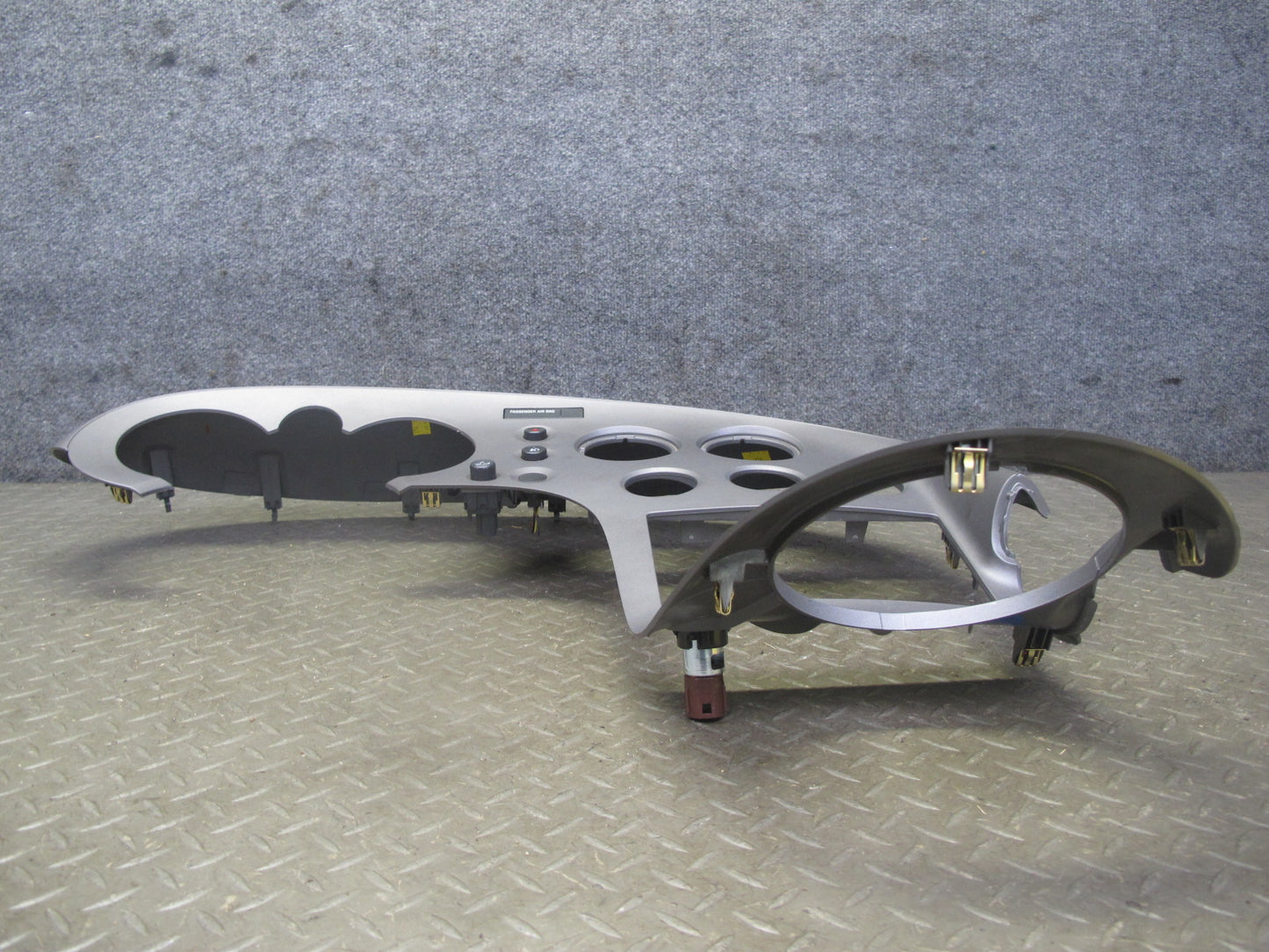 06-07 Pontiac Solstice Dash Speedometer Center Console Trim Panel 15262130 OEM