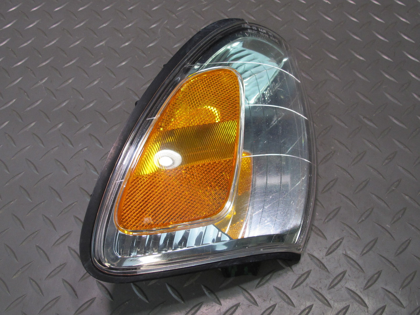 2003-2007 Lexus UZJ100L LX470 Front Left Turn Signal Corner Light Lamp