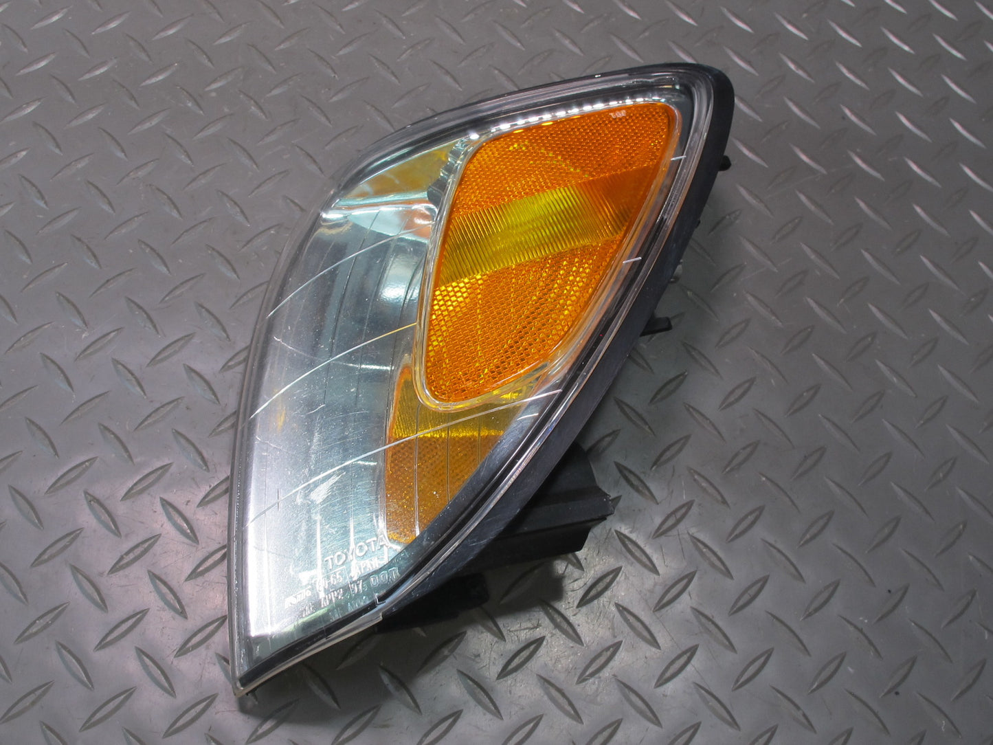 2003-2007 Lexus UZJ100L LX470 Front Left Turn Signal Corner Light Lamp