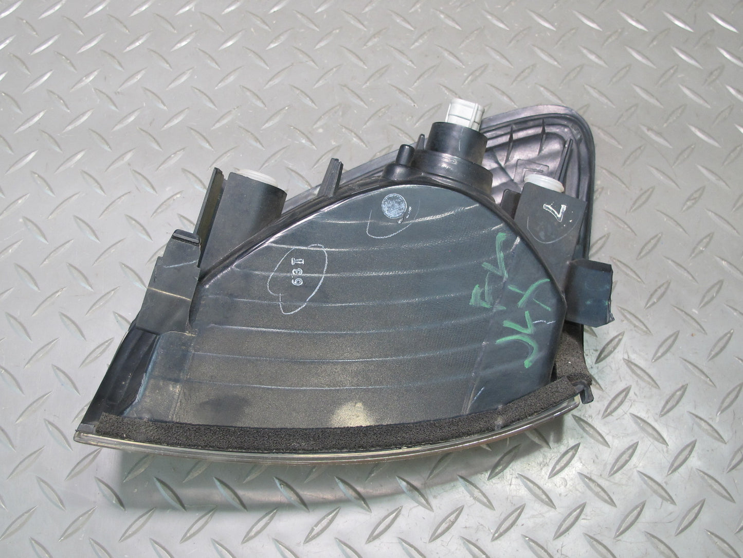 2003-2007 Lexus UZJ100L LX470 Front Left Turn Signal Corner Light Lamp