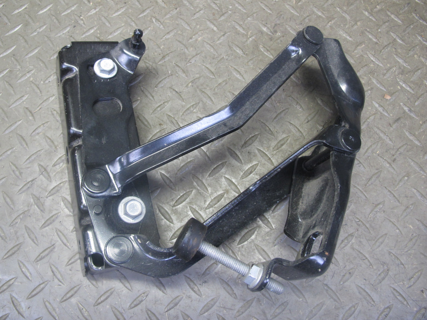 06-09 Pontiac Solstice Front Left & Right Side Hood Hinge Set OEM