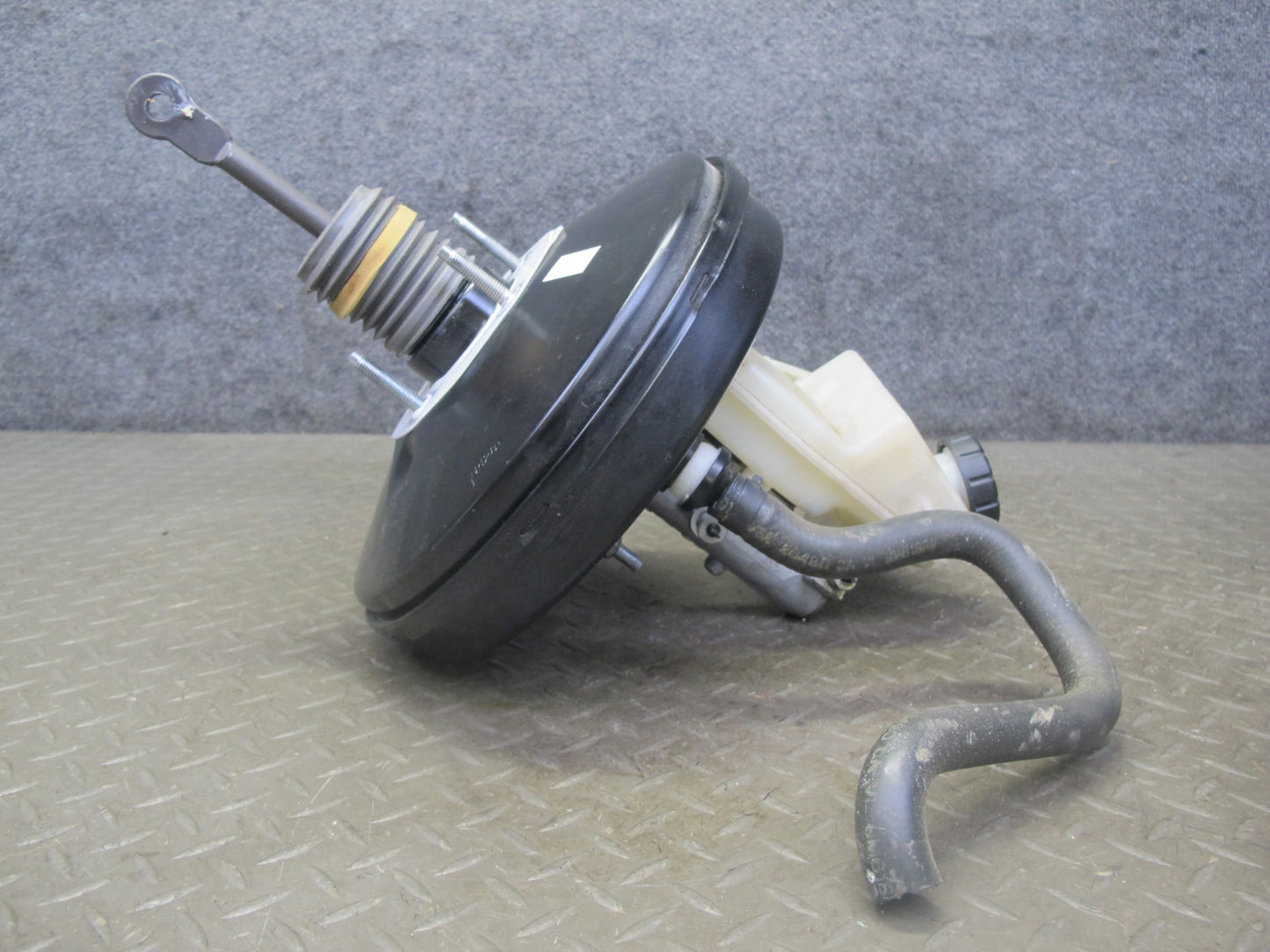 06-09 Pontiac Solstice SKY Brake Master Cylinder Booster Fluid Reservoir 20K OEM