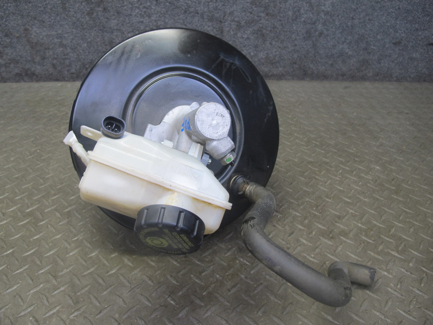 06-09 Pontiac Solstice SKY Brake Master Cylinder Booster Fluid Reservoir 20K OEM