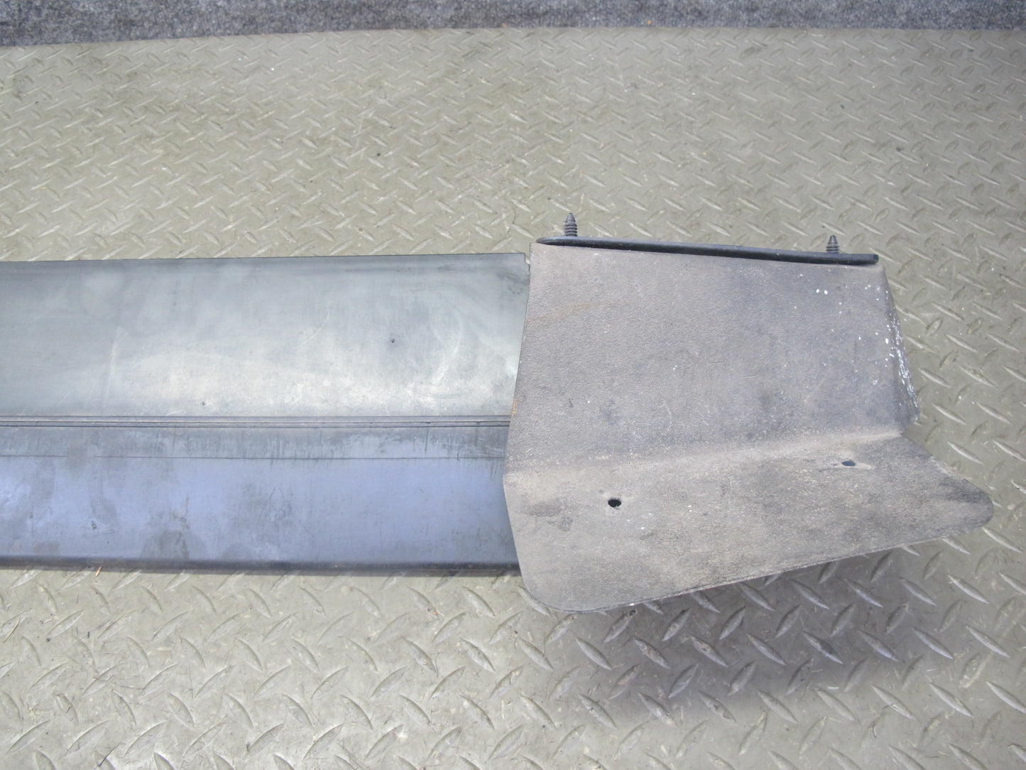 06-10 Pontiac Solstice Saturn SKY Front Bumper Air Deflector Splash Guard OEM