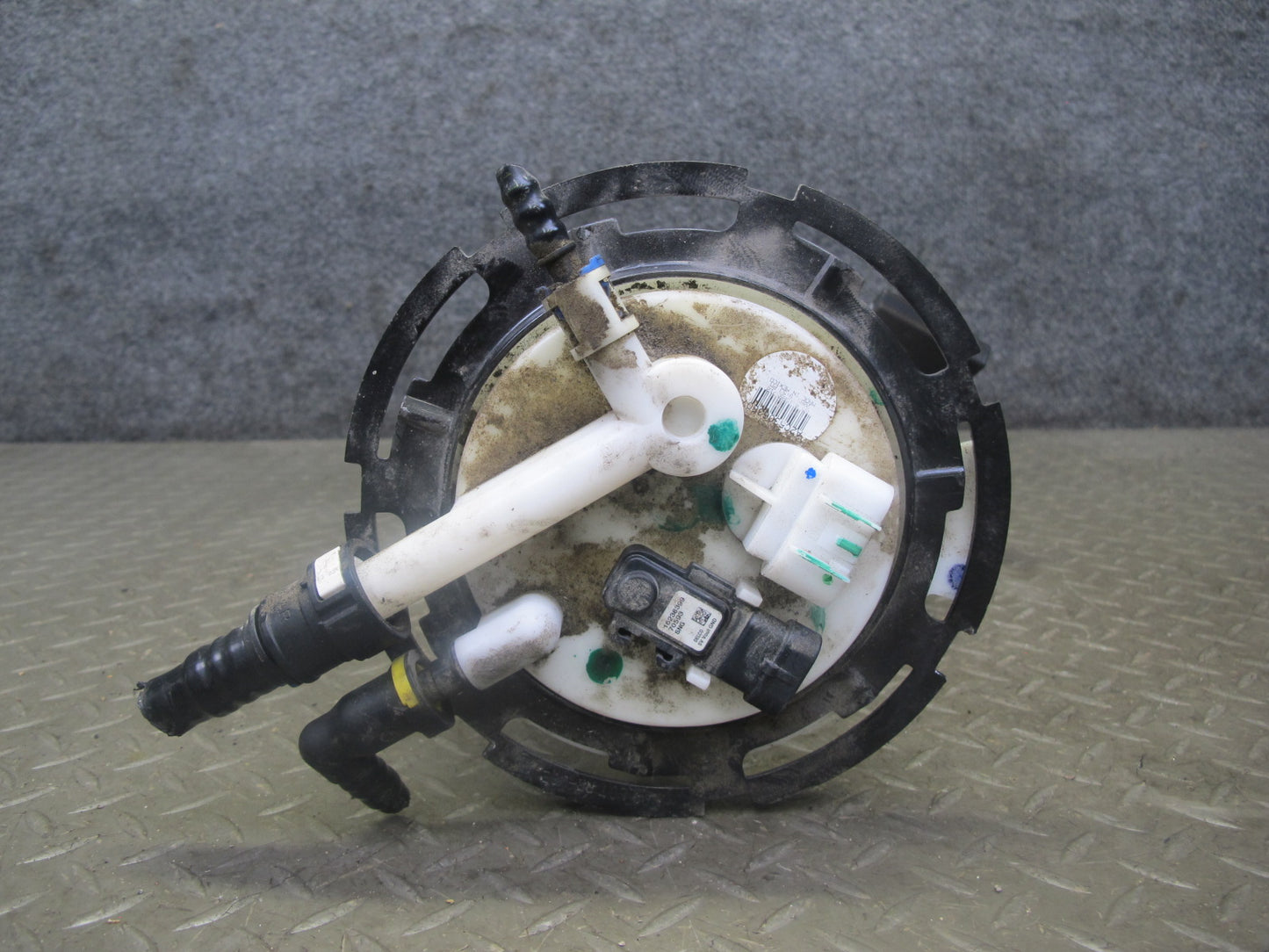 06-07 Pontiac Solstice Saturn SKY 2.4L Fuel Pump Level Sensor Assembly 20K OEM