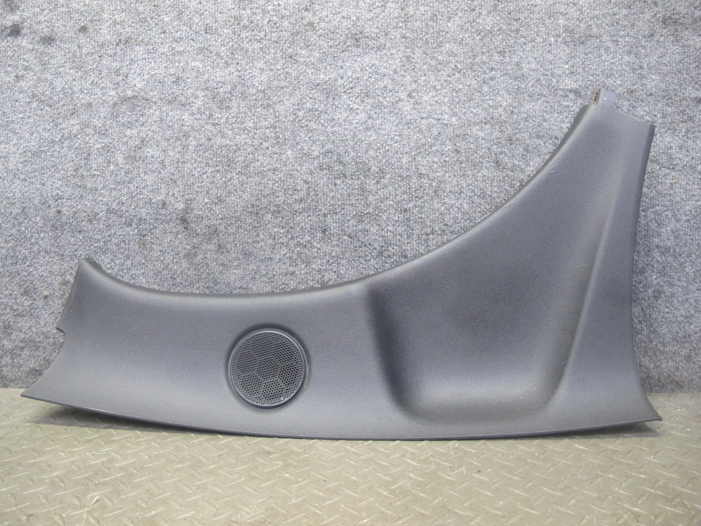 06-10 Pontiac Solstice SKY Conv Rear Left Pillar Speaker Trim Cover Panel OEM