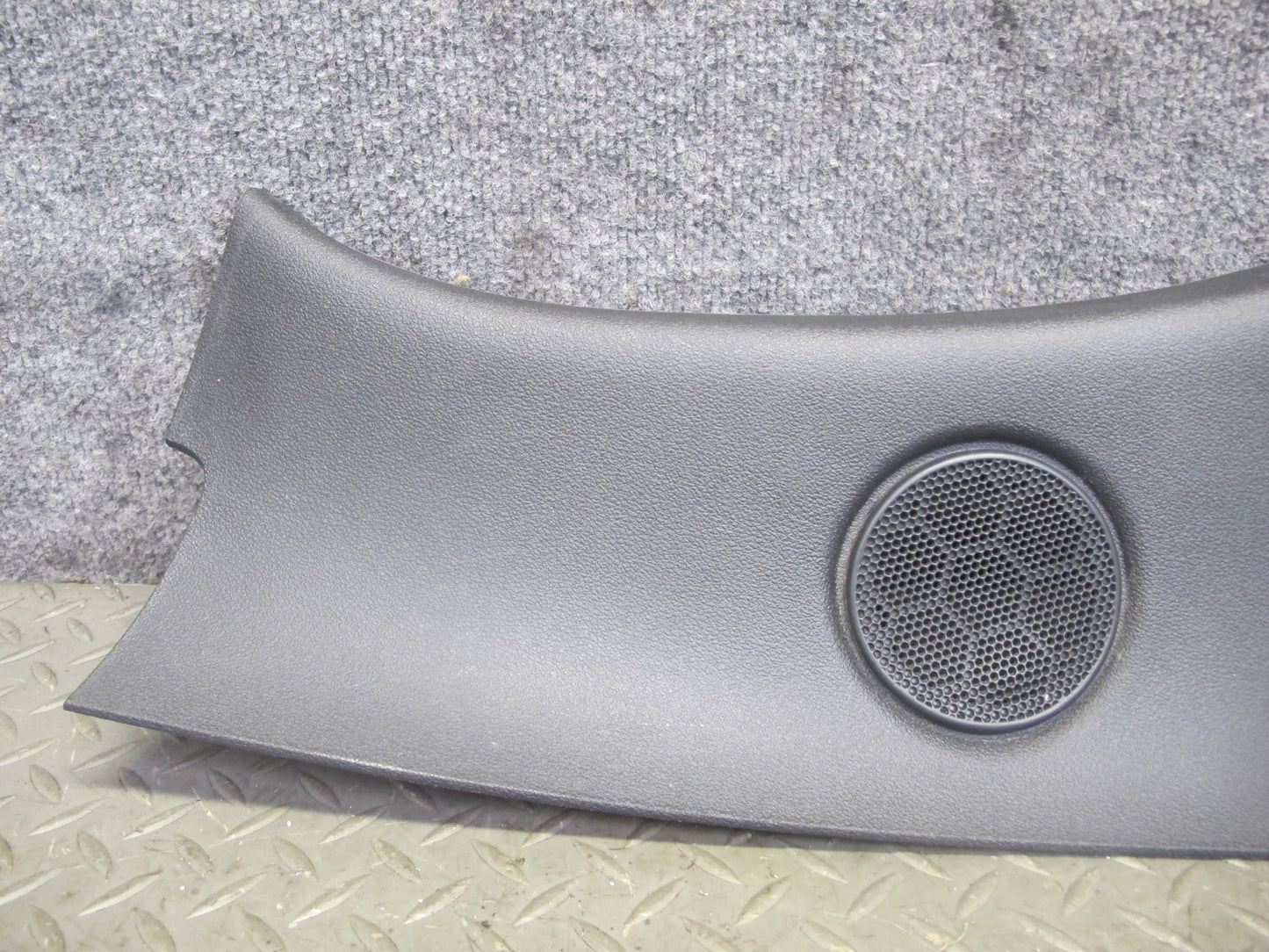 06-10 Pontiac Solstice SKY Conv Rear Left Pillar Speaker Trim Cover Panel OEM