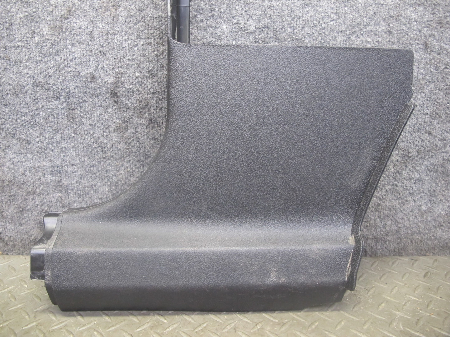 06-10 Pontiac Solstice Saturn SKY Conv Set of 2 Front Kick Trim Cover Panel OEM