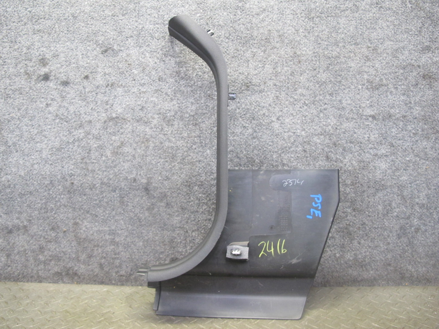 06-10 Pontiac Solstice Saturn SKY Conv Set of 2 Front Kick Trim Cover Panel OEM