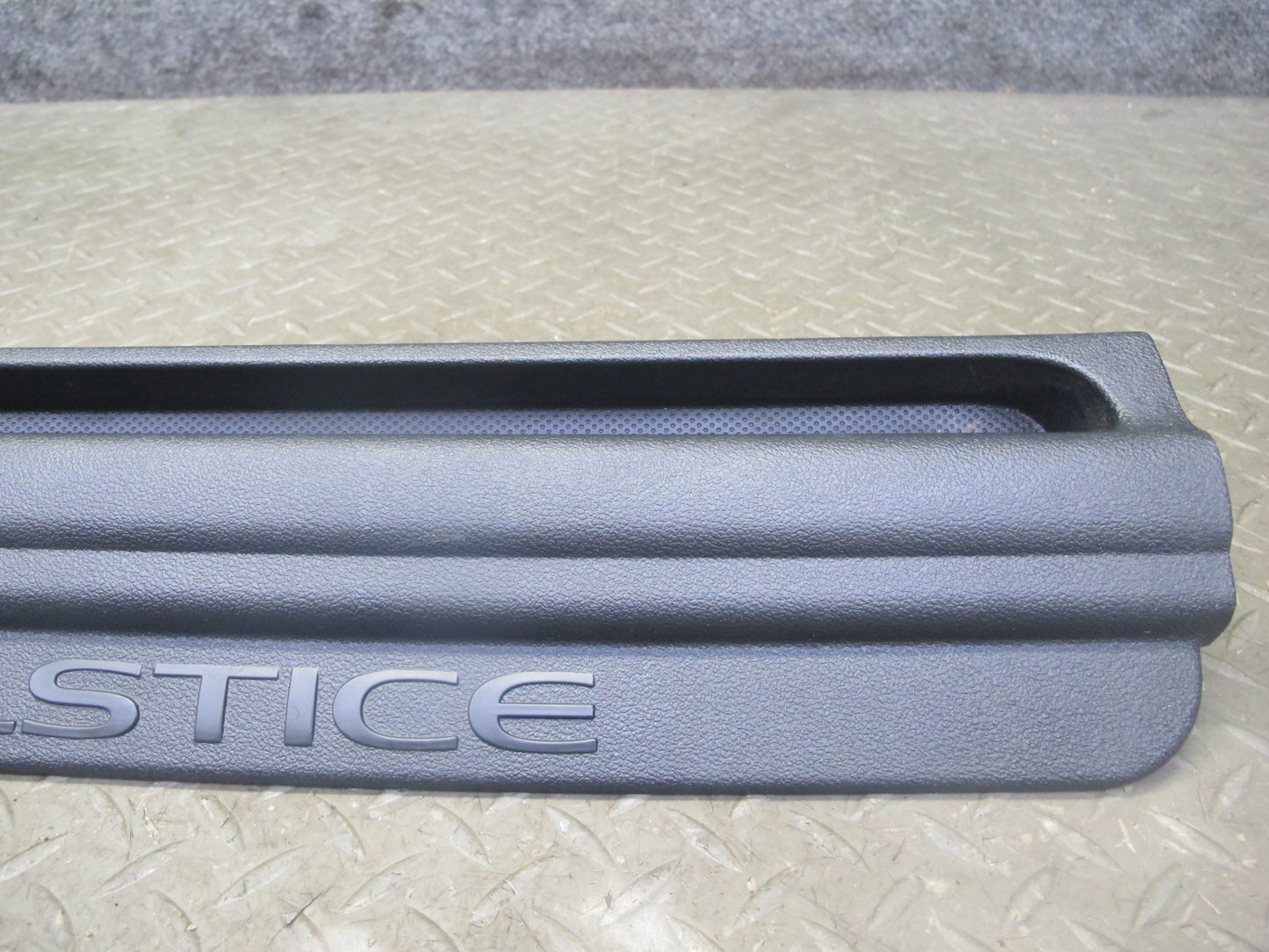 06-09 Pontiac Solstice Set of 2 Left & Right Door Sill Scuff Plate Trim Set OEM