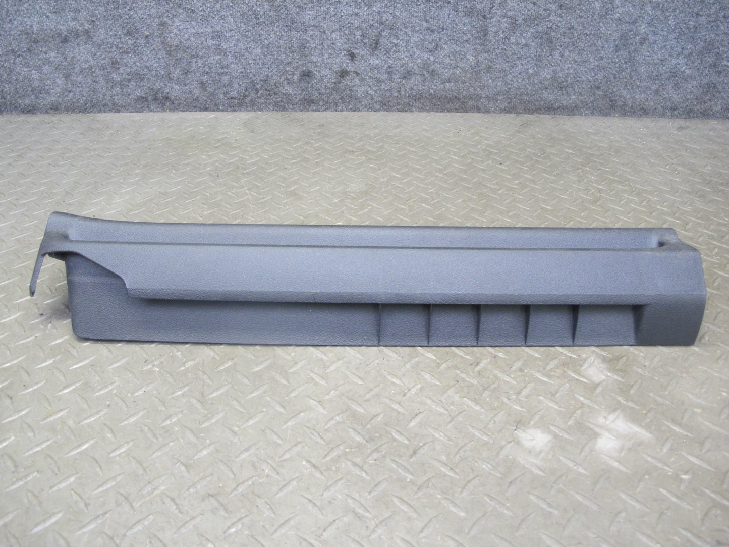 06-09 Pontiac Solstice Set of 2 Left & Right Door Sill Scuff Plate Trim Set OEM