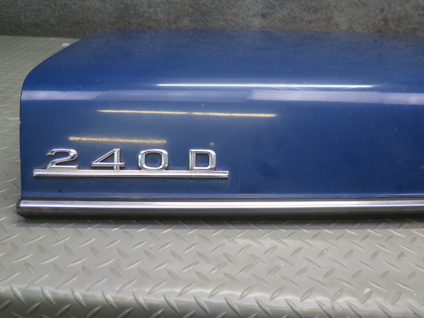77-85 Mercedes W123 Sedan Rear Trunk Deck Lid Shell Cover Panel Blue OEM
