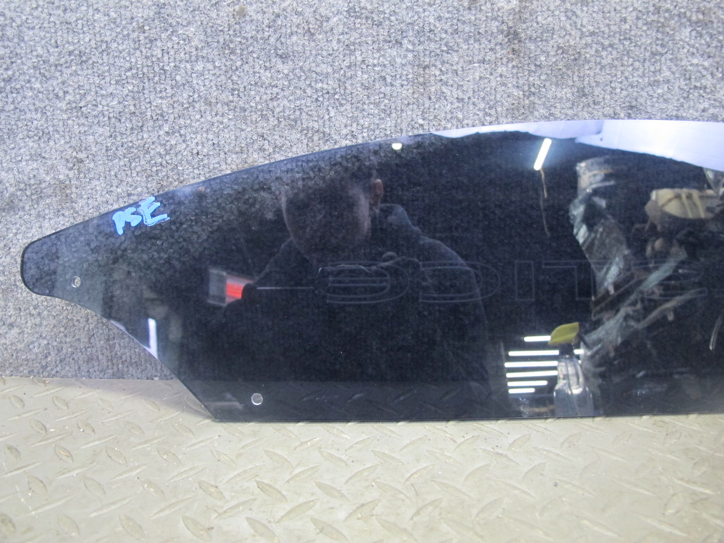 06-09 Pontiac Soltice Convertible Rear Wind Screen Deflector Aftermarket