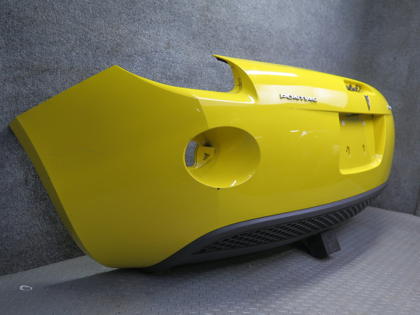 06-09 Pontiac Solstice 2.4L Rear Bumper Cover Yellow 20K Miles OEM
