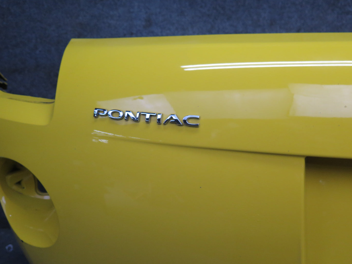 06-09 Pontiac Solstice 2.4L Rear Bumper Cover Yellow 20K Miles OEM