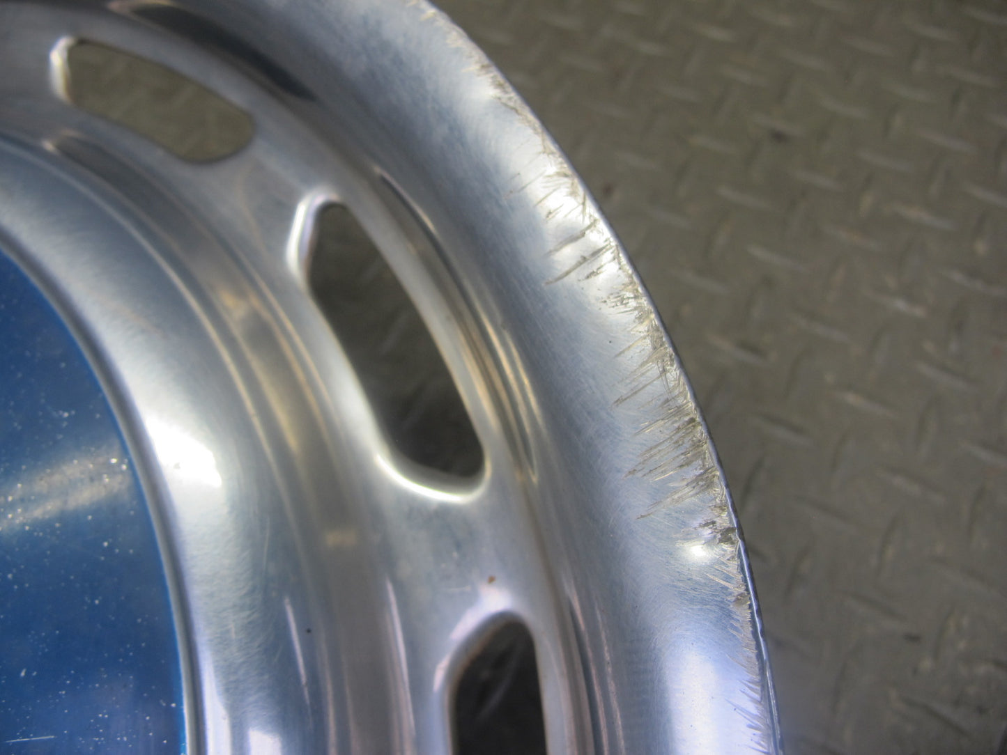 74-85 Mercedes W123 Set of 4 R14 14" Hubcaps Hub Cap Wheel Cover Blue OEM