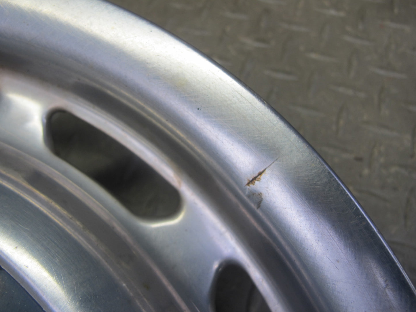 74-85 Mercedes W123 Set of 4 R14 14" Hubcaps Hub Cap Wheel Cover Blue OEM