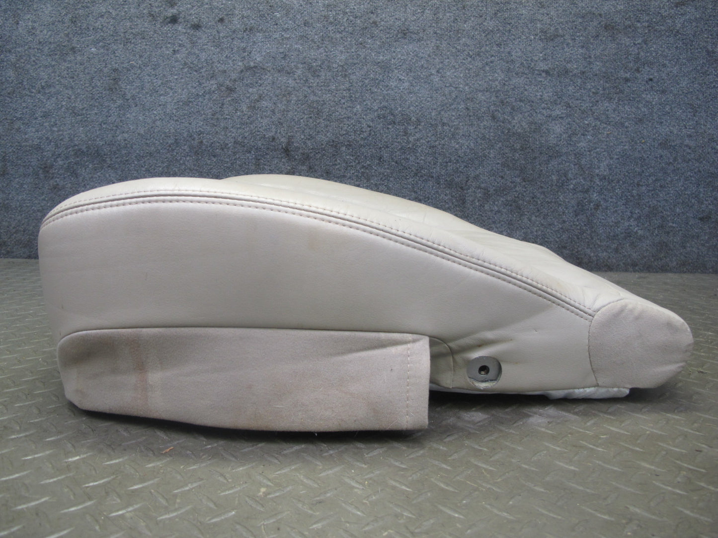 2003-2007 Lexus LX470 J100 Front Right Passenger Side Seat Lower Cushion Ivory