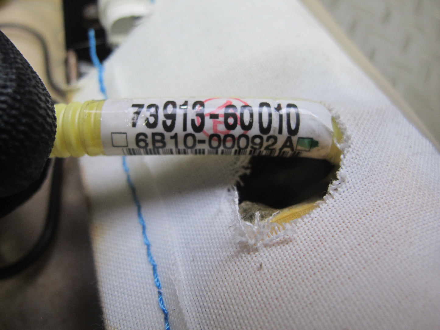 2003-2007 Lexus LX470 Front Right Passenger Side Seat Upper Cushion Ivory